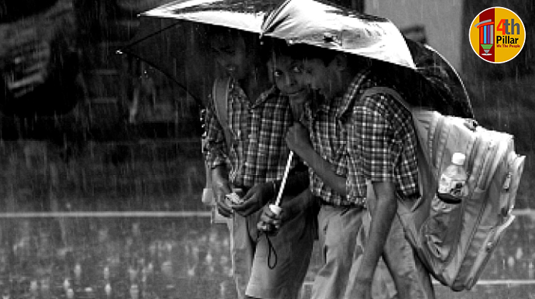 বর্ষাতি গায়ে গরমের ছুটি!